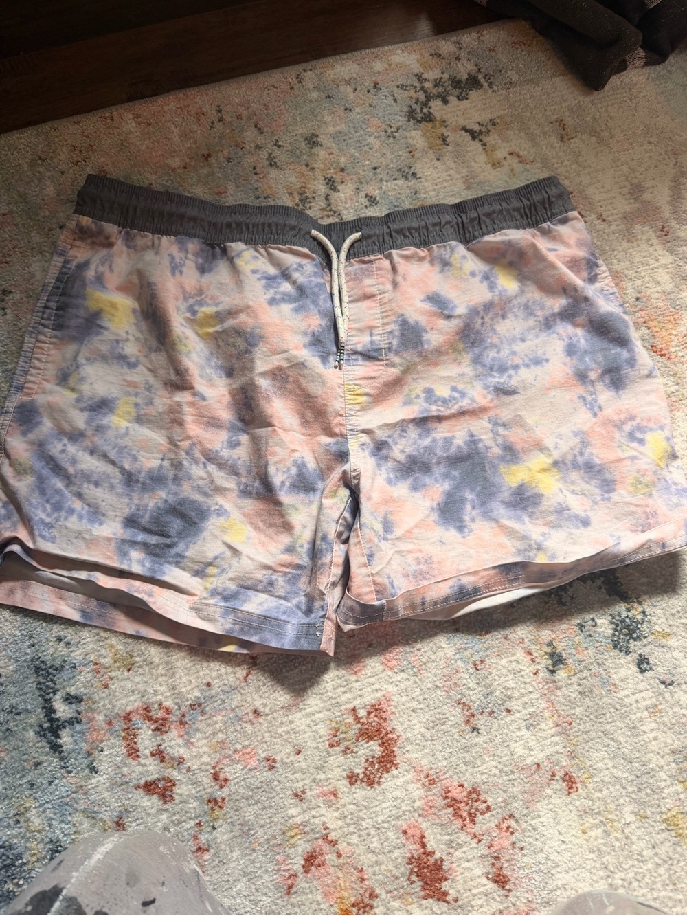 Original Use Gray Waistband Casual Shorts with White Lining